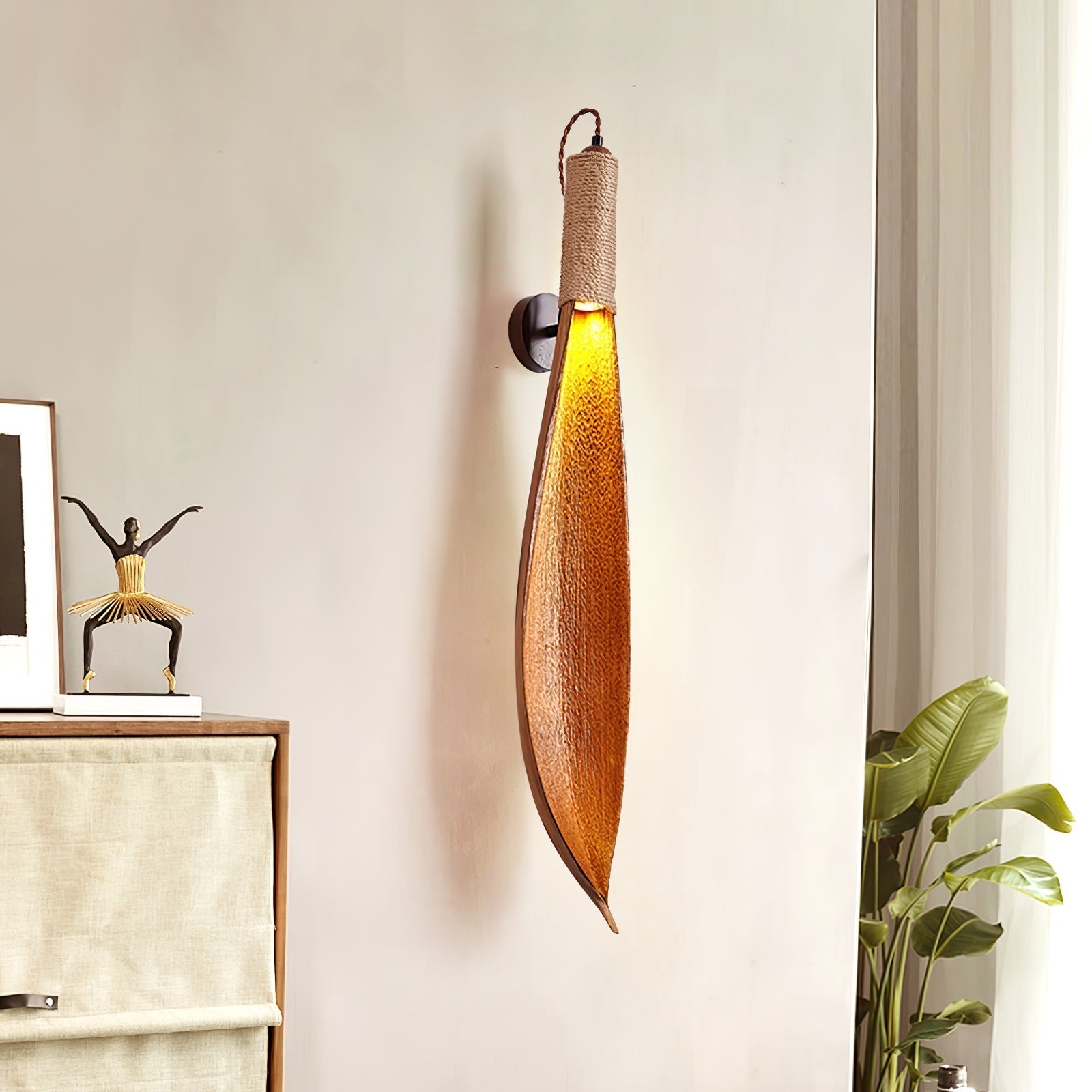 Cocoa Leaf Wall Sconce Wall lamp