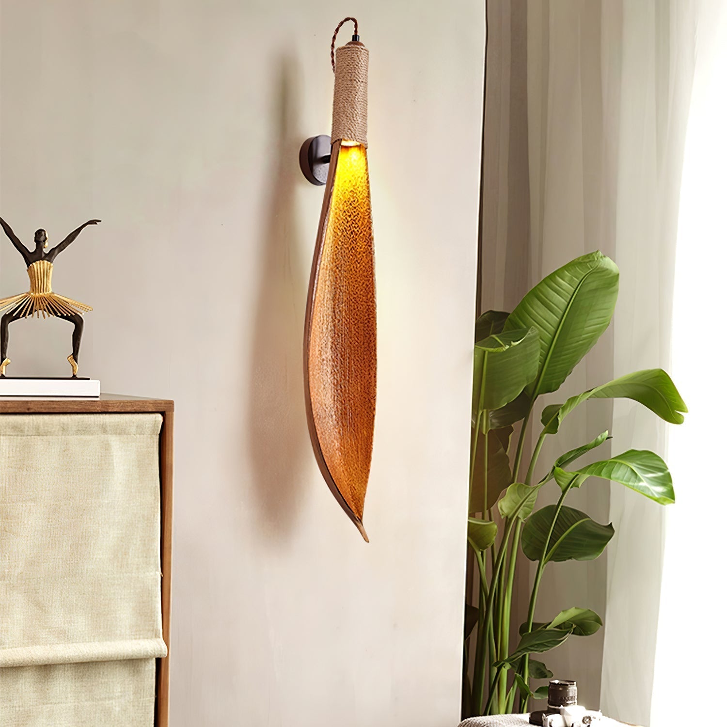Cocoa Leaf Wall Sconce Wall lamp