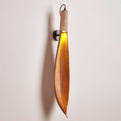 Cocoa Leaf Wall Sconce Dia 5.1″ x H 33.5″ / Dia 13cm x H 85cm / Nature cocoa / 1 Piece Wall lamp