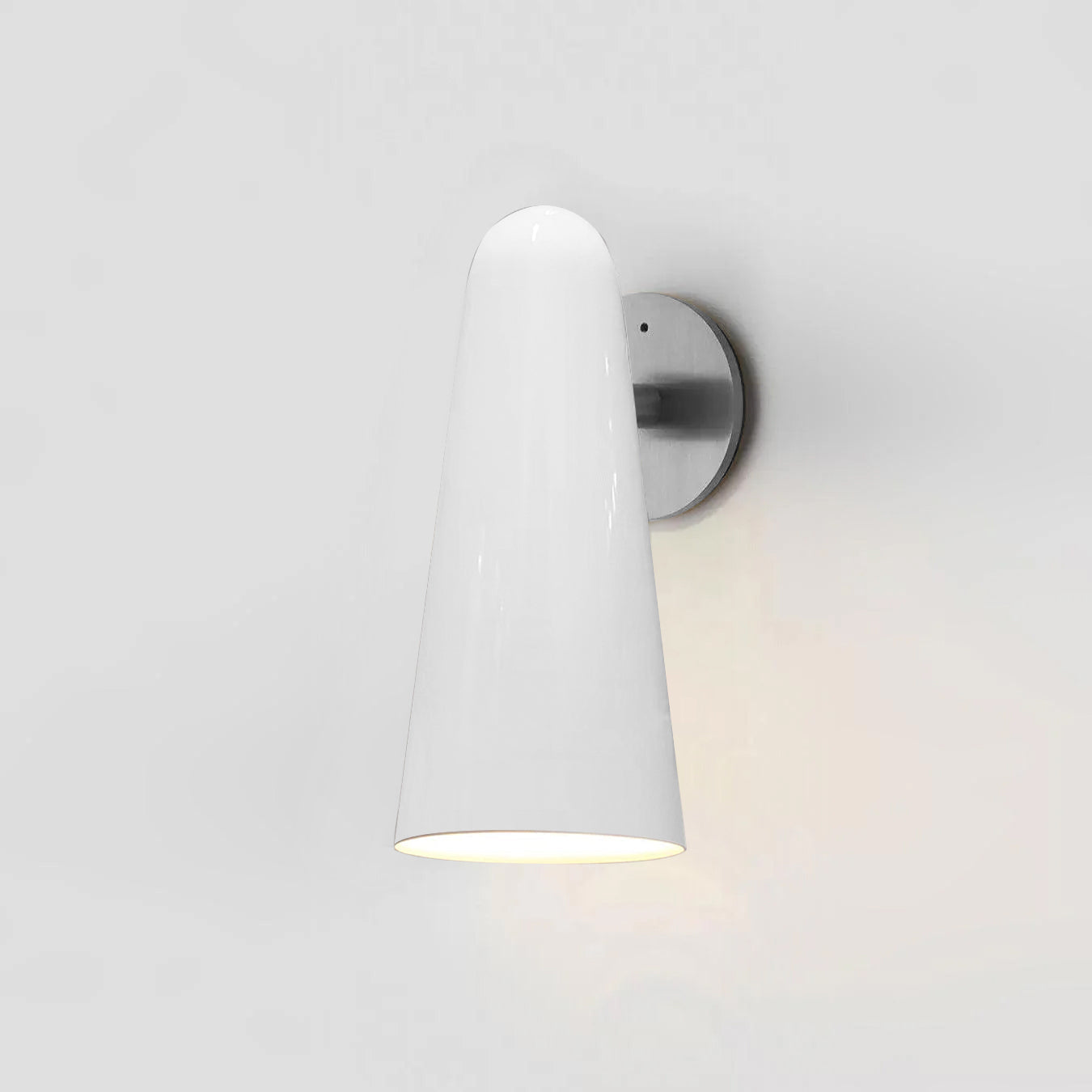 Conical Glass Wall Lamp Dia 5.1″ x H 10″ / Dia 13cm x H 25.5cm / Nickel & Bright White / Warm Light 1001 Wall lamp