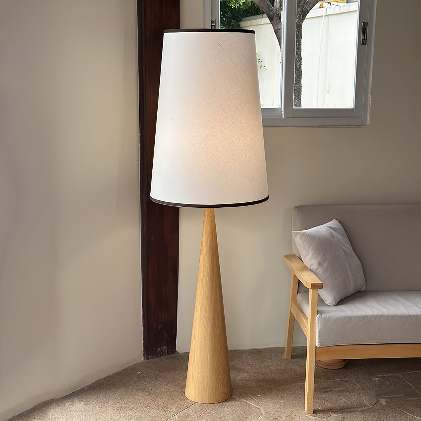 Faux Wood Conical Floor Lamp Dia 18.9″ x H 59″ / Dia 48cm x H 150cm / Hydrographic Nature Wood Grain Finish & White / US
