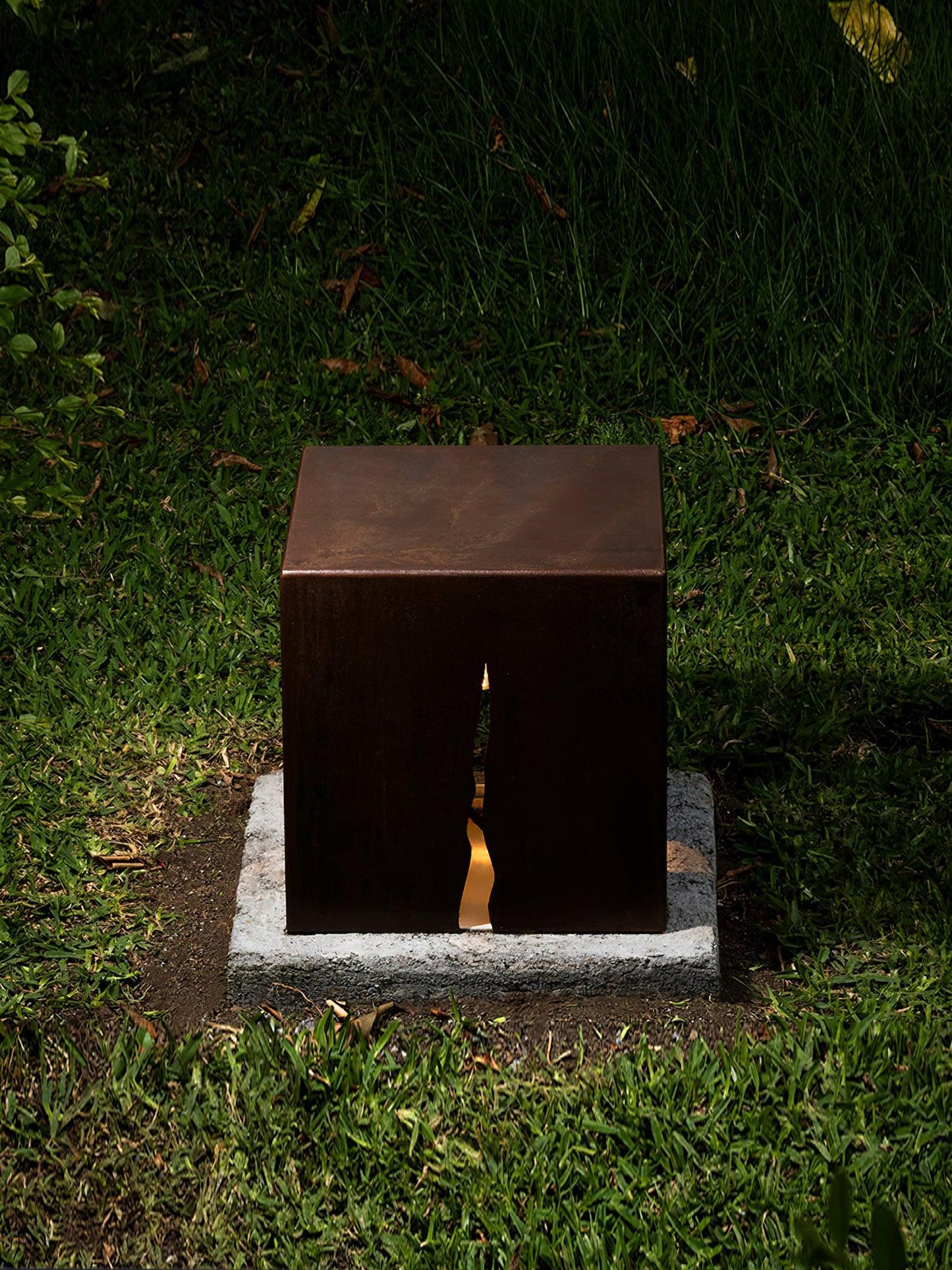 Crack Cube Outdoor Light Table lamp