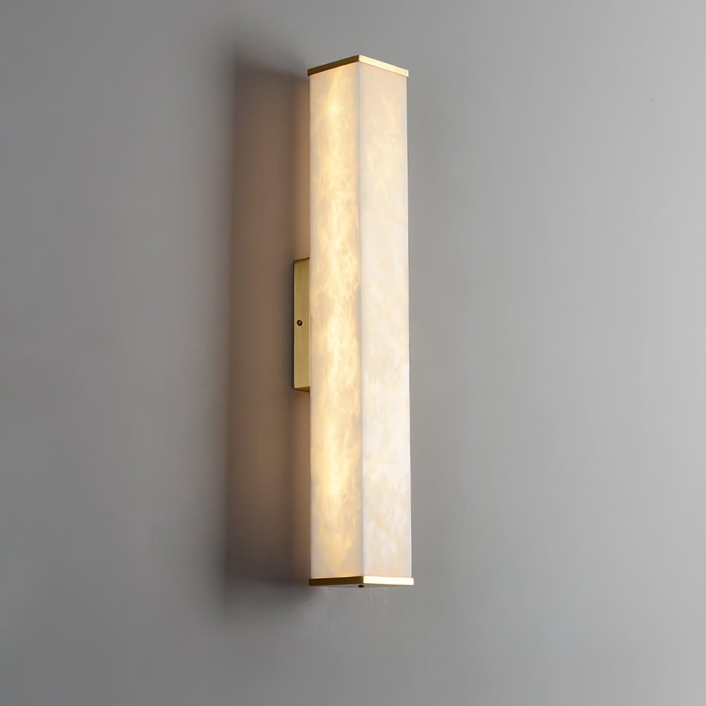 Cuboid Alabaster Wall Light L 3.1″ x H 19.7″ / L 8cm x H 50cm / Brass & White / Warm Light Wall lamp