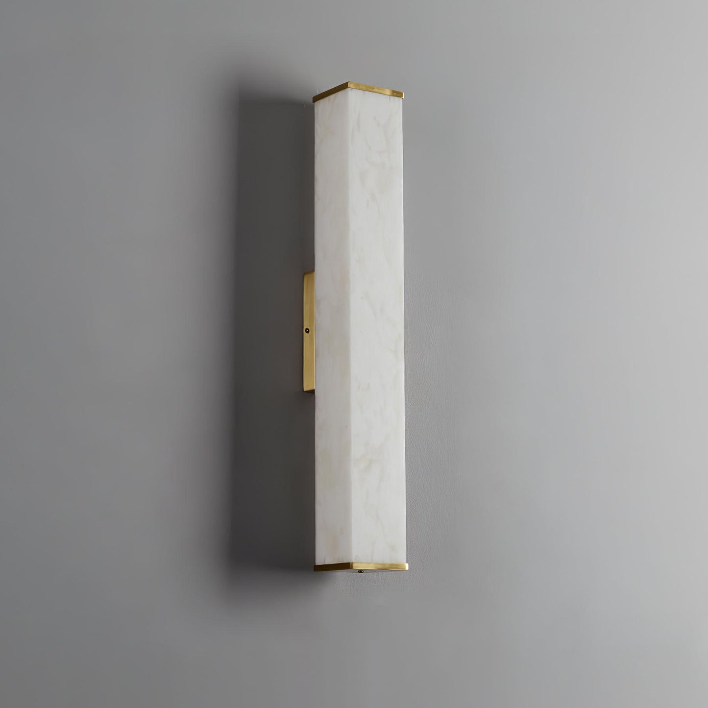 Cuboid Alabaster Wall Light L 3.1″ x H 15.7″ / L 8cm x H 40cm / Brass & White / Warm Light Wall lamp