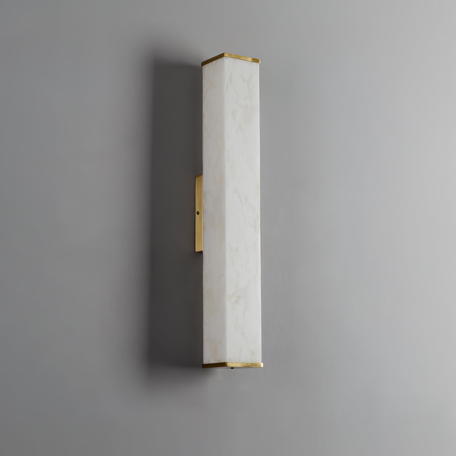 Cuboid Alabaster Wall Light L 3.1″ x H 15.7″ / L 8cm x H 40cm / Brass & White / Warm Light Wall lamp
