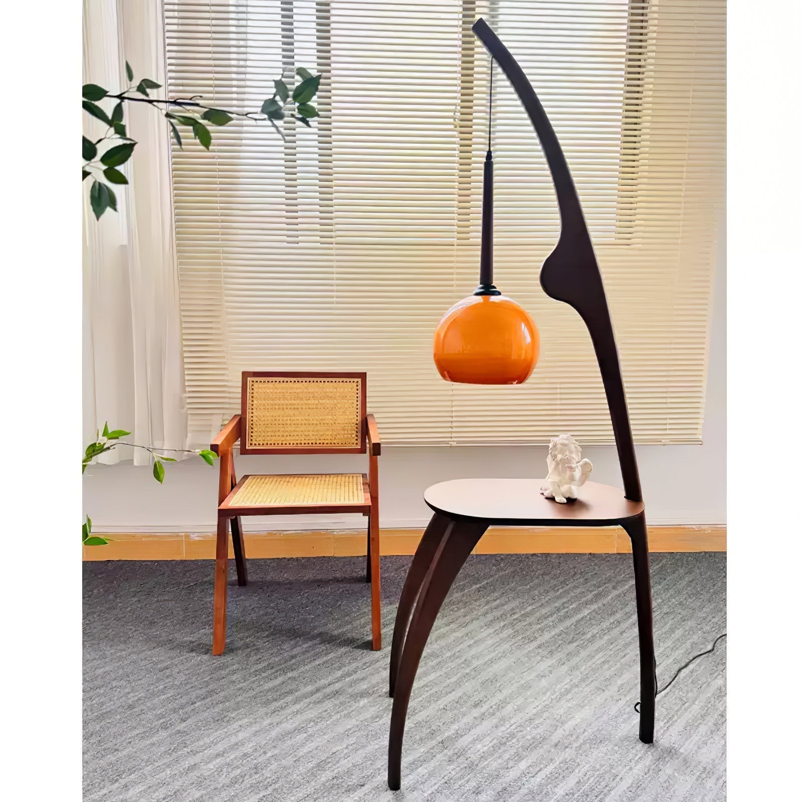 Curved Mantis Arm Floor Lamp Floor lamp