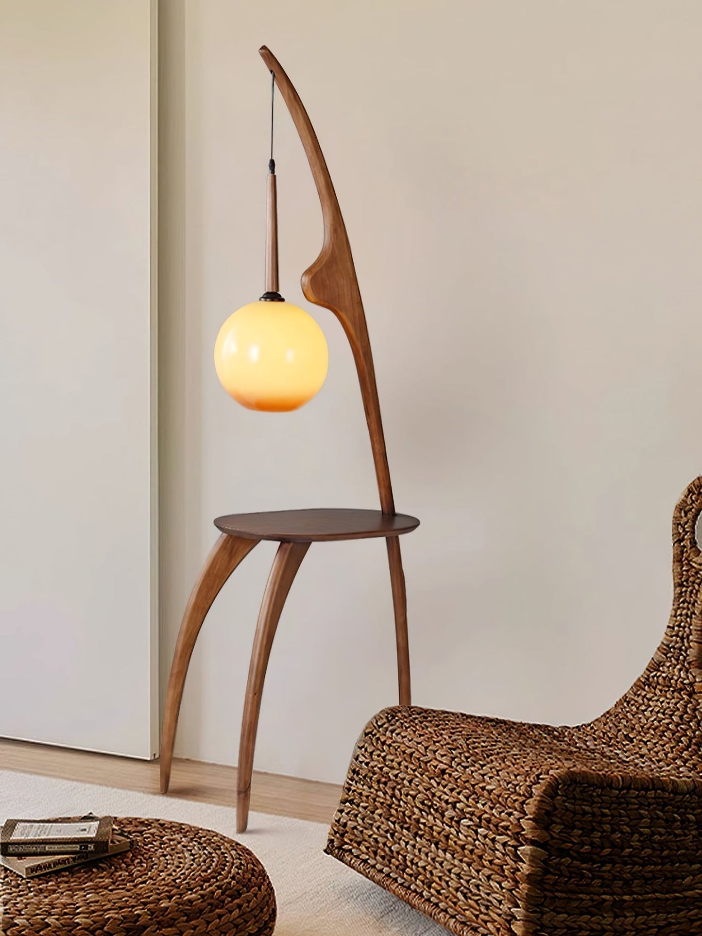 Curved Mantis Arm Floor Lamp Floor lamp