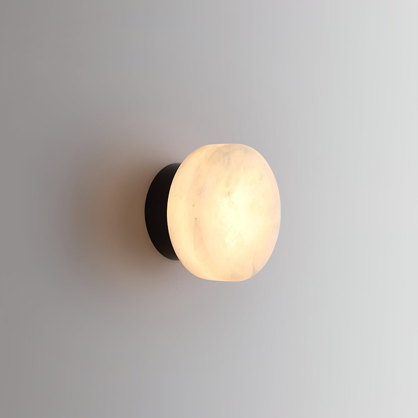Cylindrical Alabaster Wall Light Dia 5.9″ x H 2.8″ / Brass & White / Warm Light Wall lamp