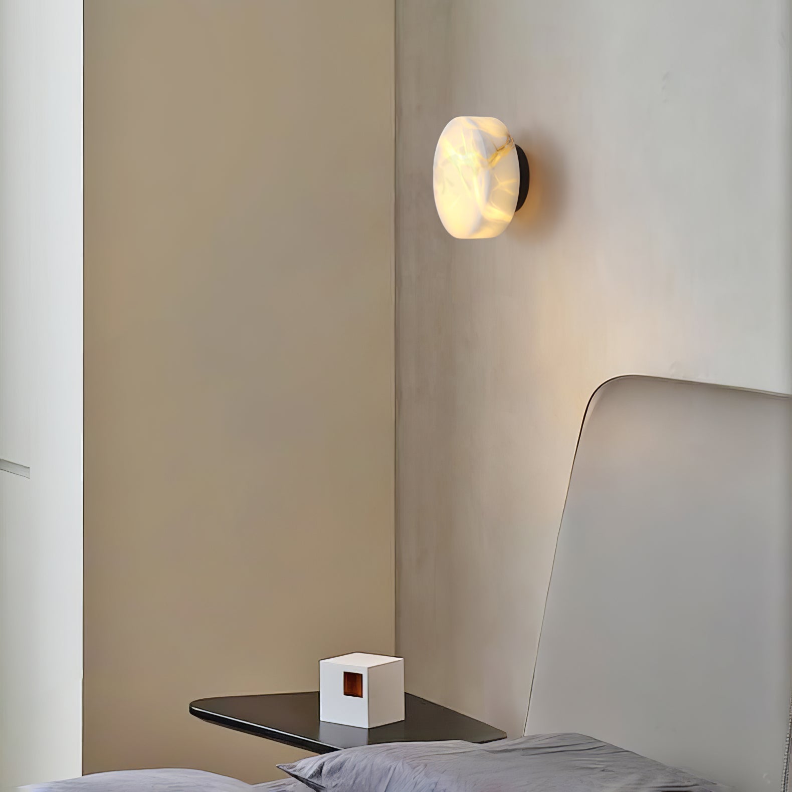 Cylindrical Alabaster Wall Light Wall lamp