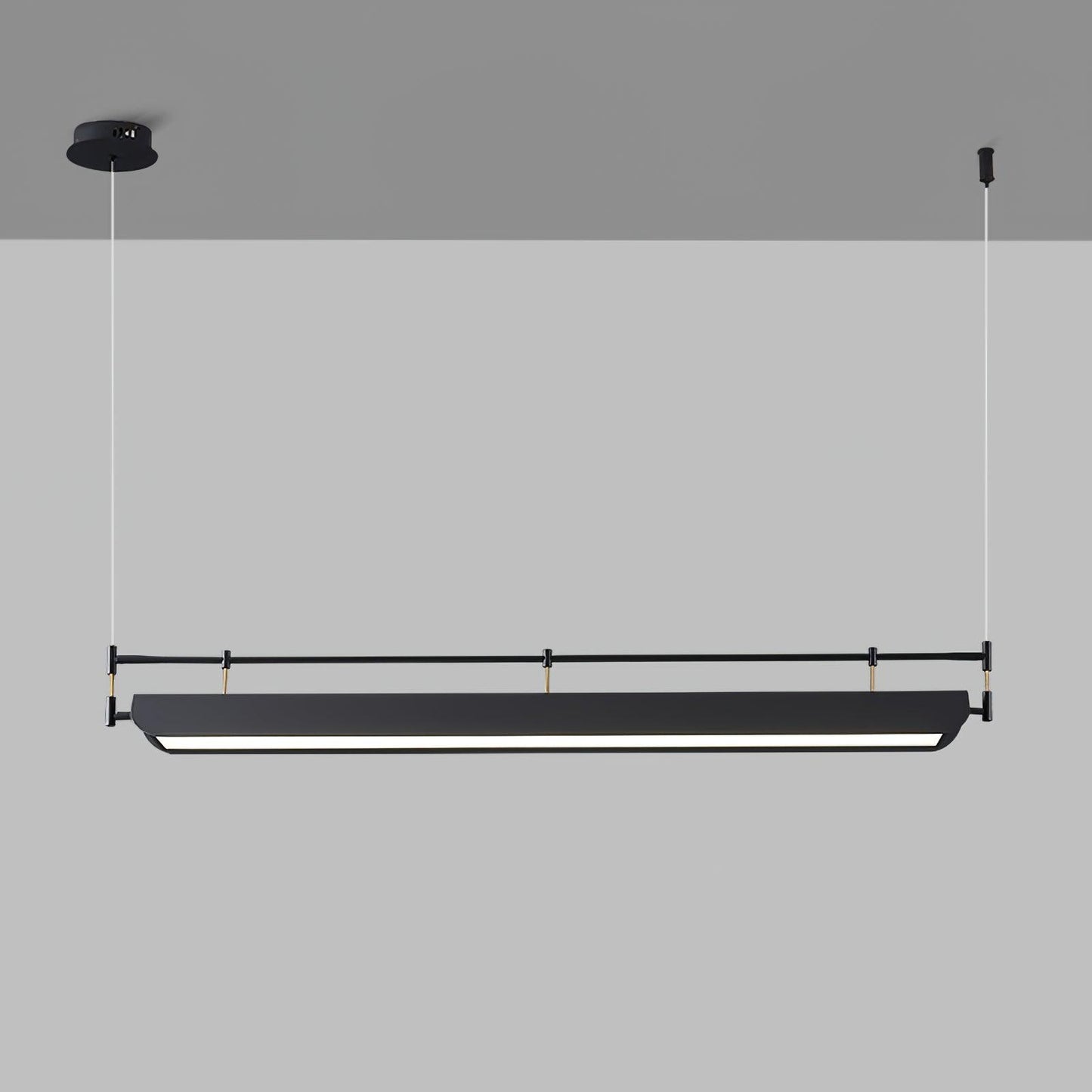 Dessau Chandelier L 47.2″ x W 3.9″ x H 59″ / L 120cm x W 10cm x H 150cm / Black & White / Warm Light Chandelier