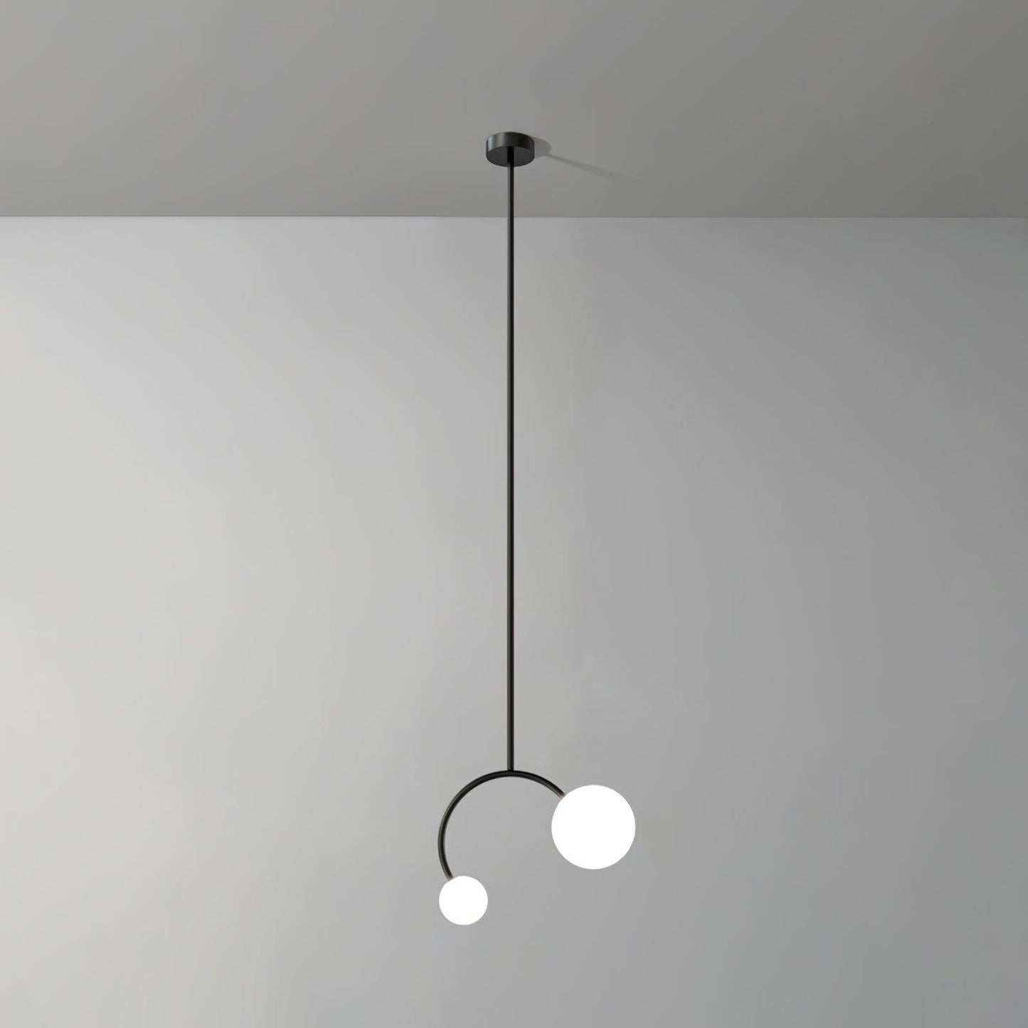 Balance Glass Pendant Lamp Dia 13.4″ x H 11″ / Dia 34cm x H 28cm / Black & White Pendant light