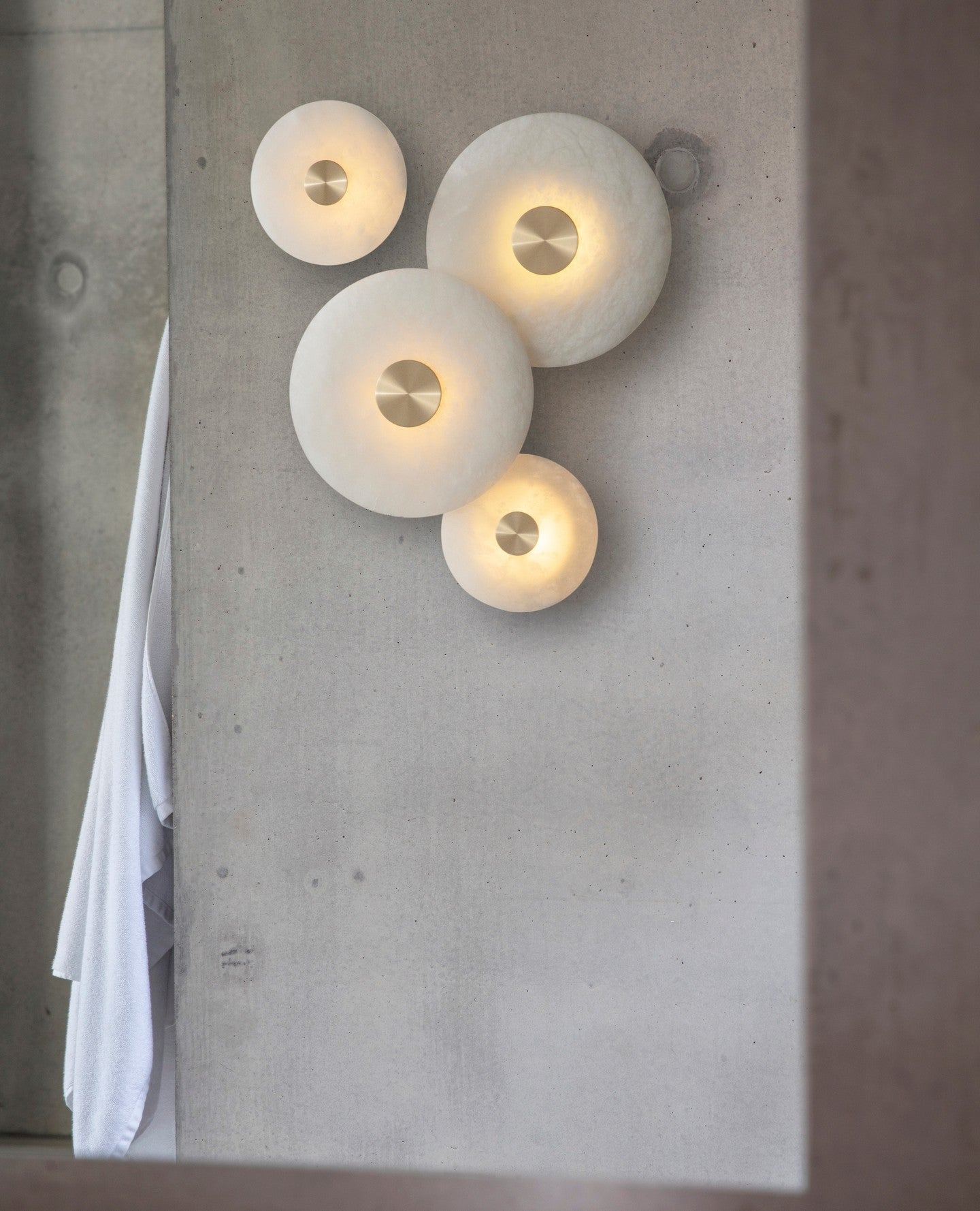 Disc Shaped Alabaster Wall Light Wall lamp