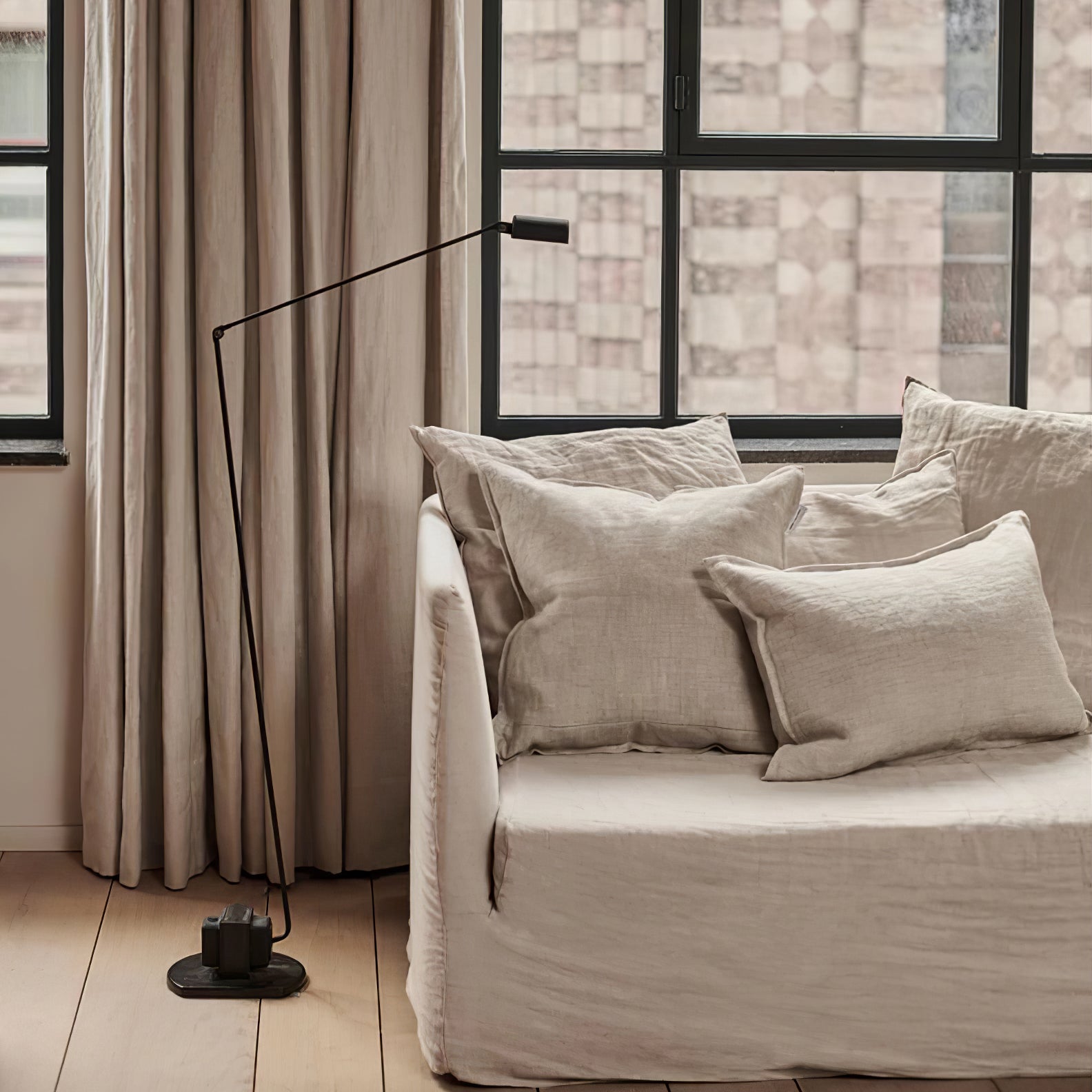 Dynamo Floor Lamp Floor lamp