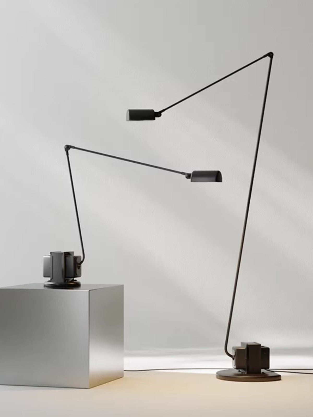 Dynamo Floor Lamp Floor lamp