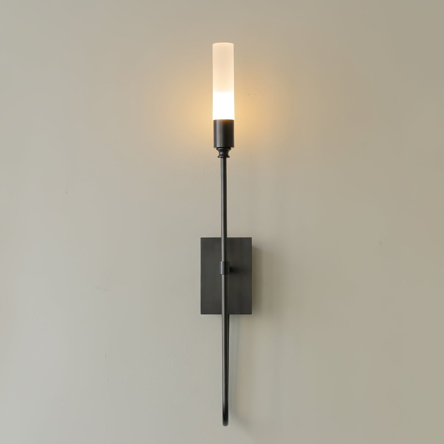 Double Arrow Wall Sconce ? 3.9″ x H 23.6″ / Black 1001 Wall lamp