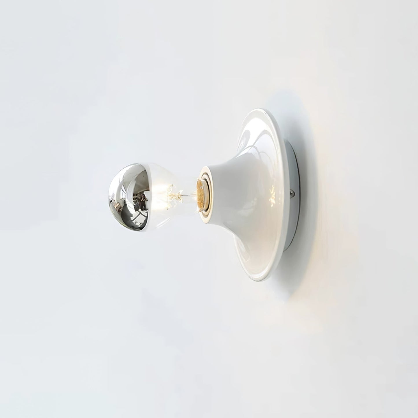 Eclipta Wall Sconce ? 5.9″ x H 5.9″ (Electroplated glass bulb) / White