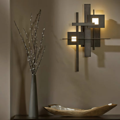 Eithne Planar Wall Lamp ? 18.9″ x H 23.2″ / Black / Warm Light Wall lamp