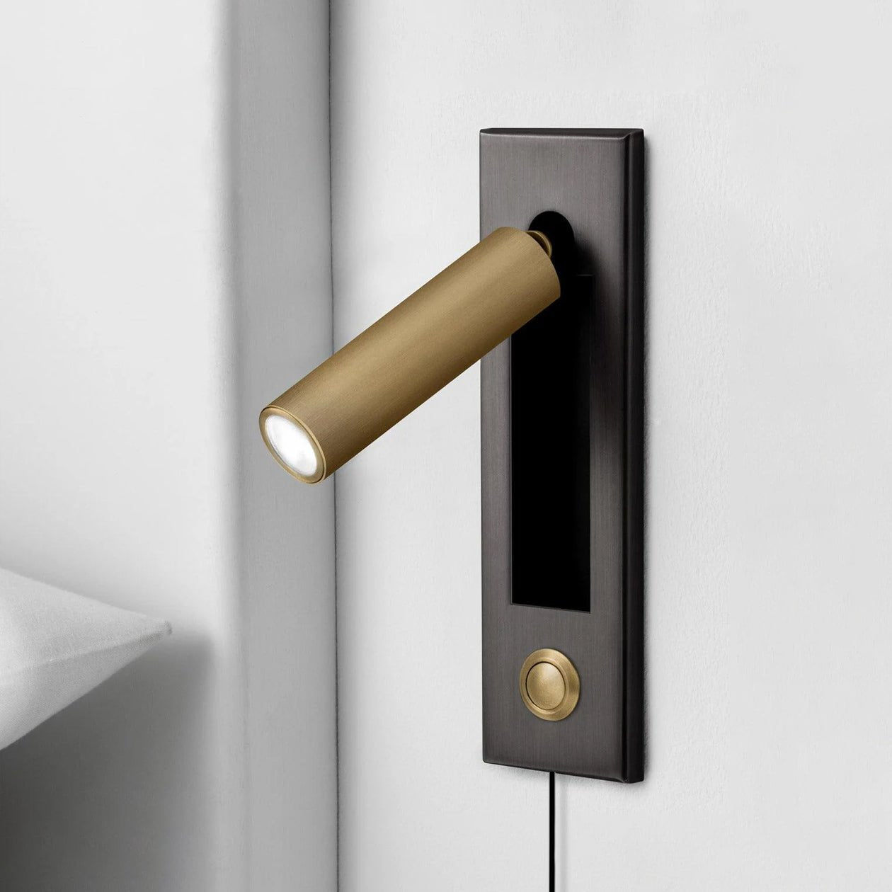 Embedded Bedside Plug-in Sconce Dia 5cm x H 17.8cm cylinder (Button switch) / Matt Black + Copper / US Plug 1001 Wall