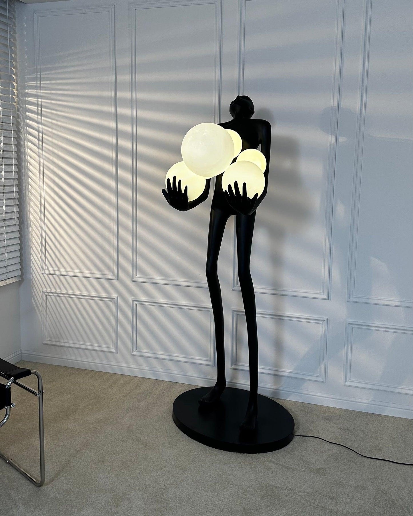 Embrace Sculpture Floor Lamp Floor lamp