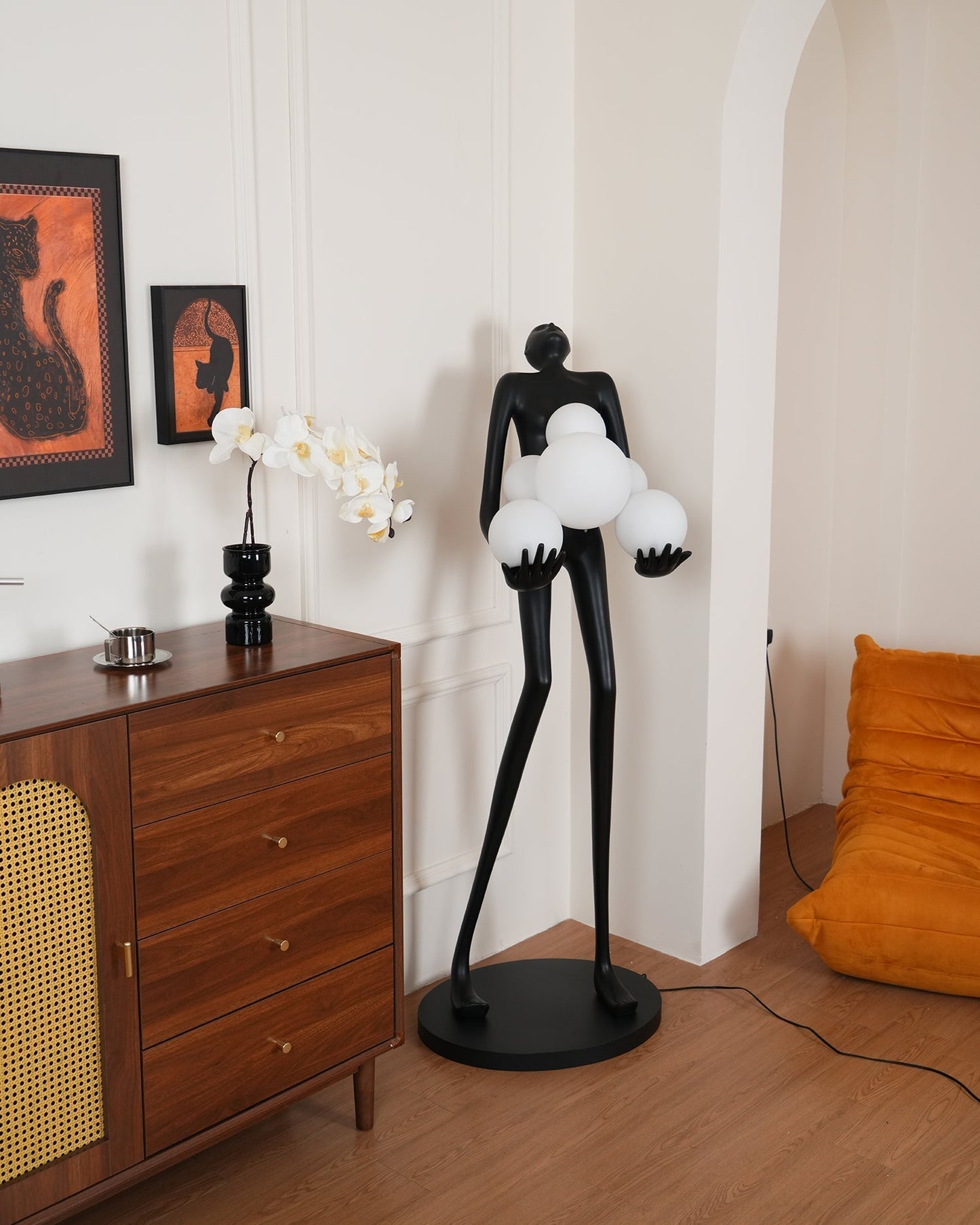 Embrace Sculpture Floor Lamp Floor lamp