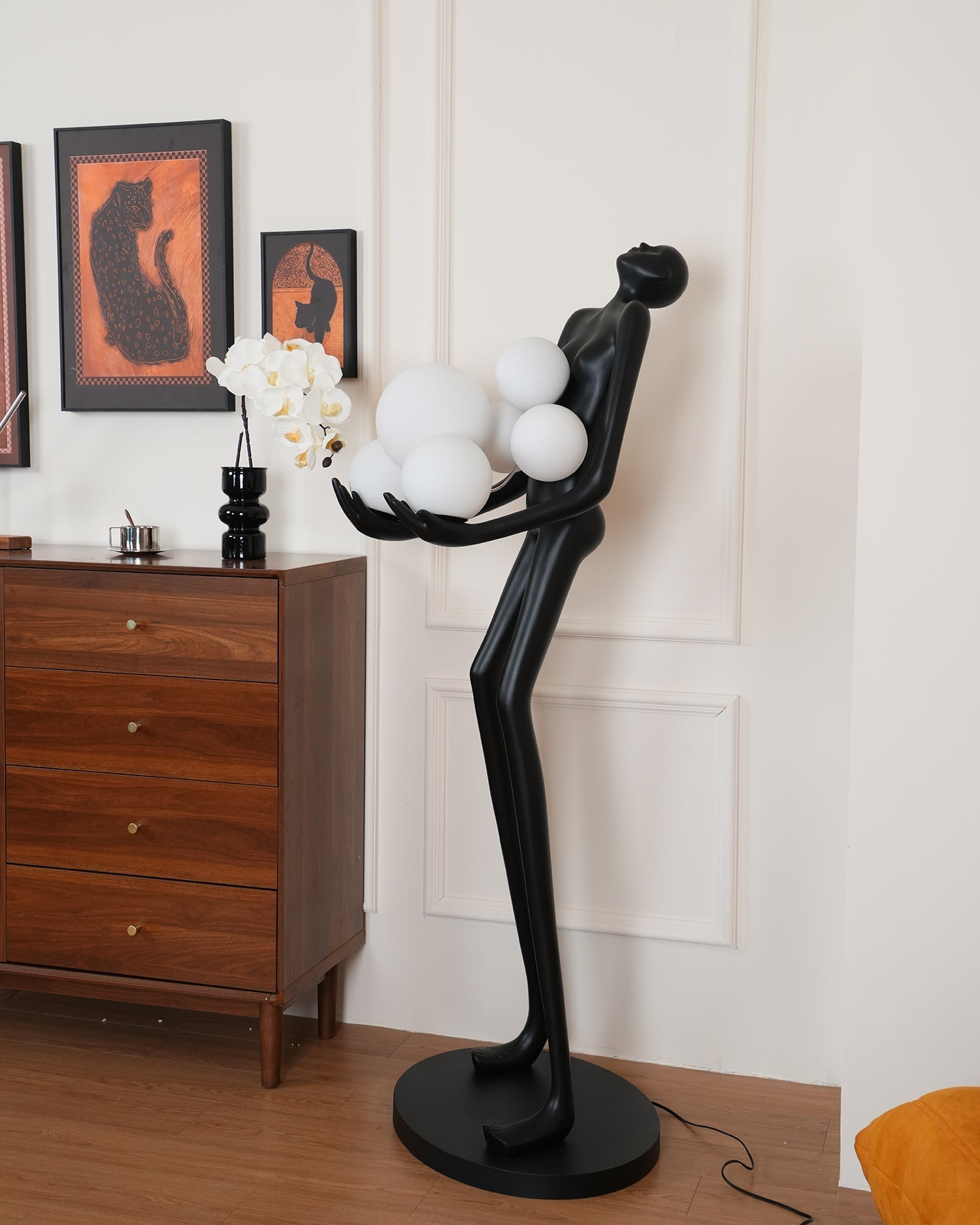 Embrace Sculpture Floor Lamp Floor lamp