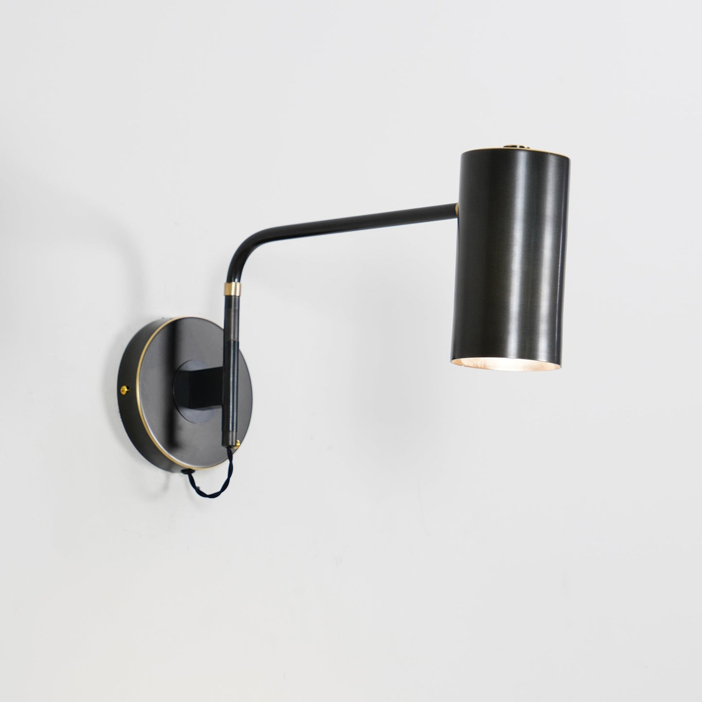 Envoy Swing Sconce Wall lamp