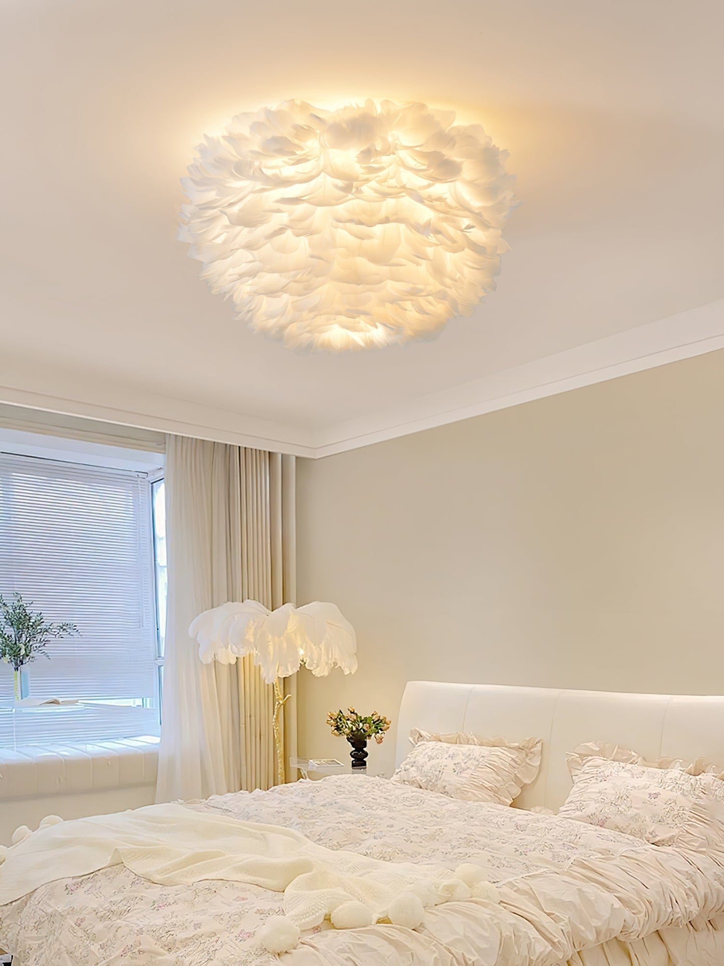 Feathered Ceiling Lamp Ceiling lamp