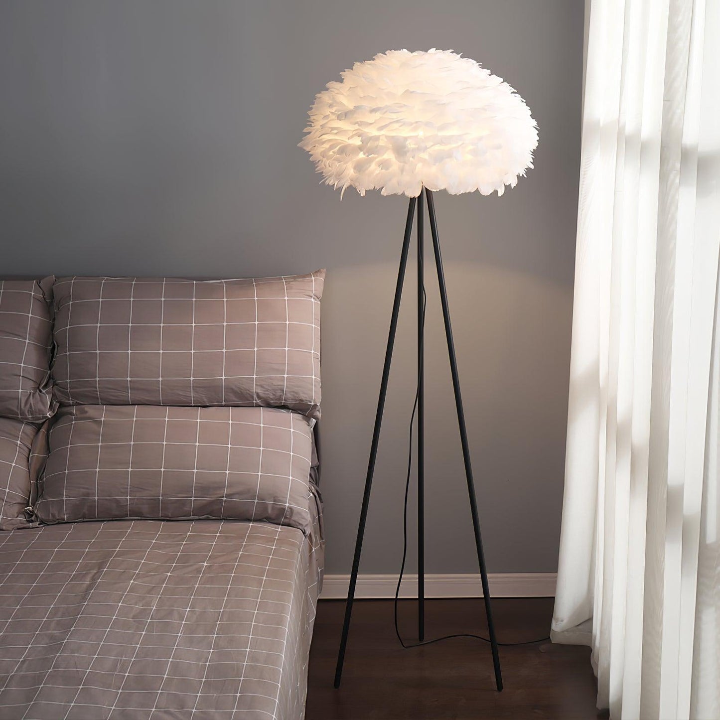 Eos Feather Floor Lamp Floor lamp