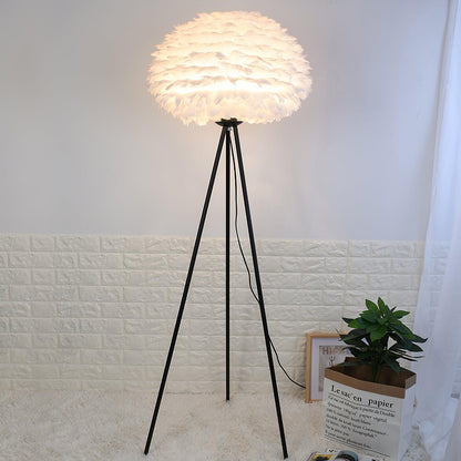 Eos Feather Floor Lamp Floor lamp