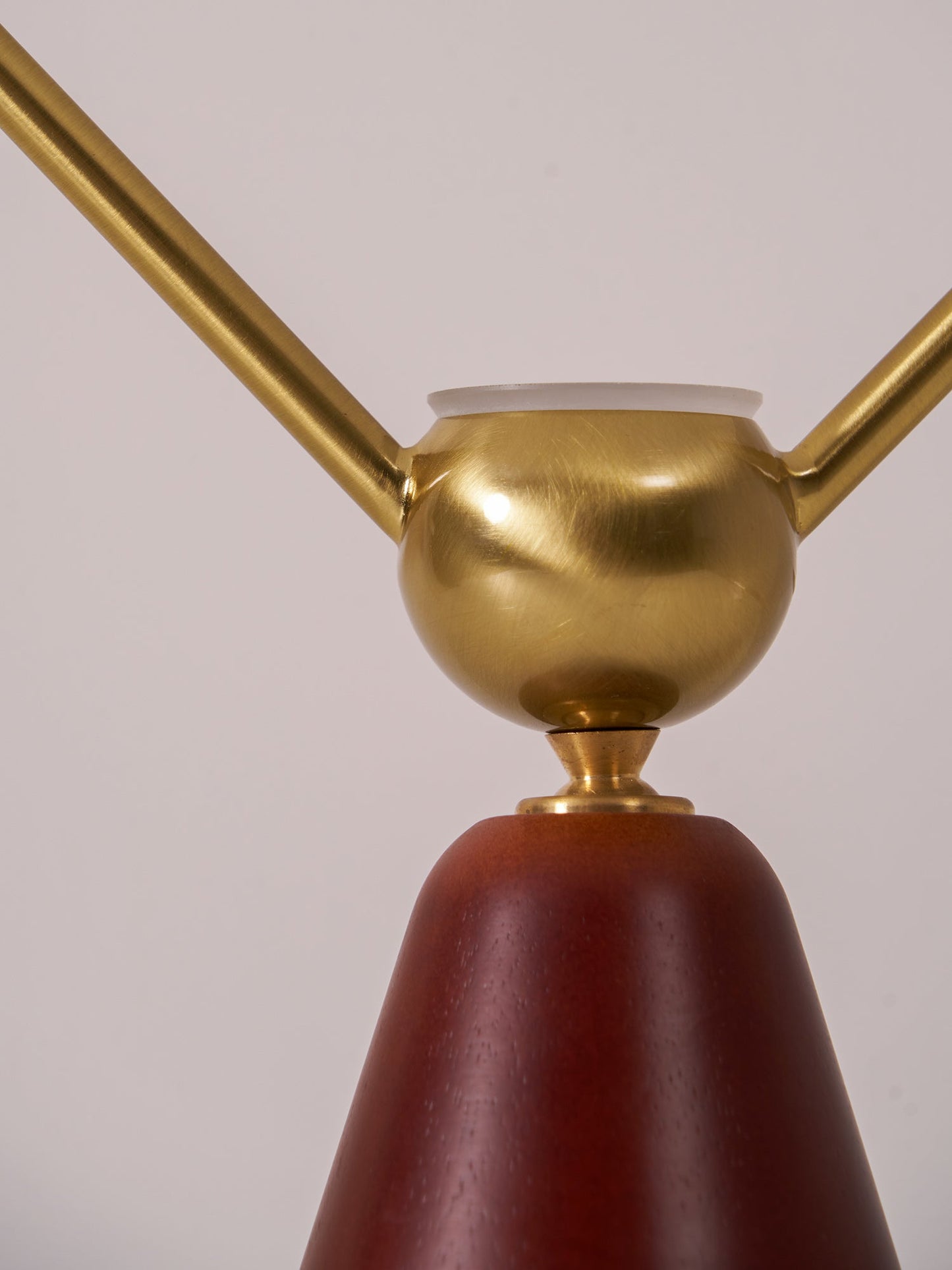 Equoray Table Lamp