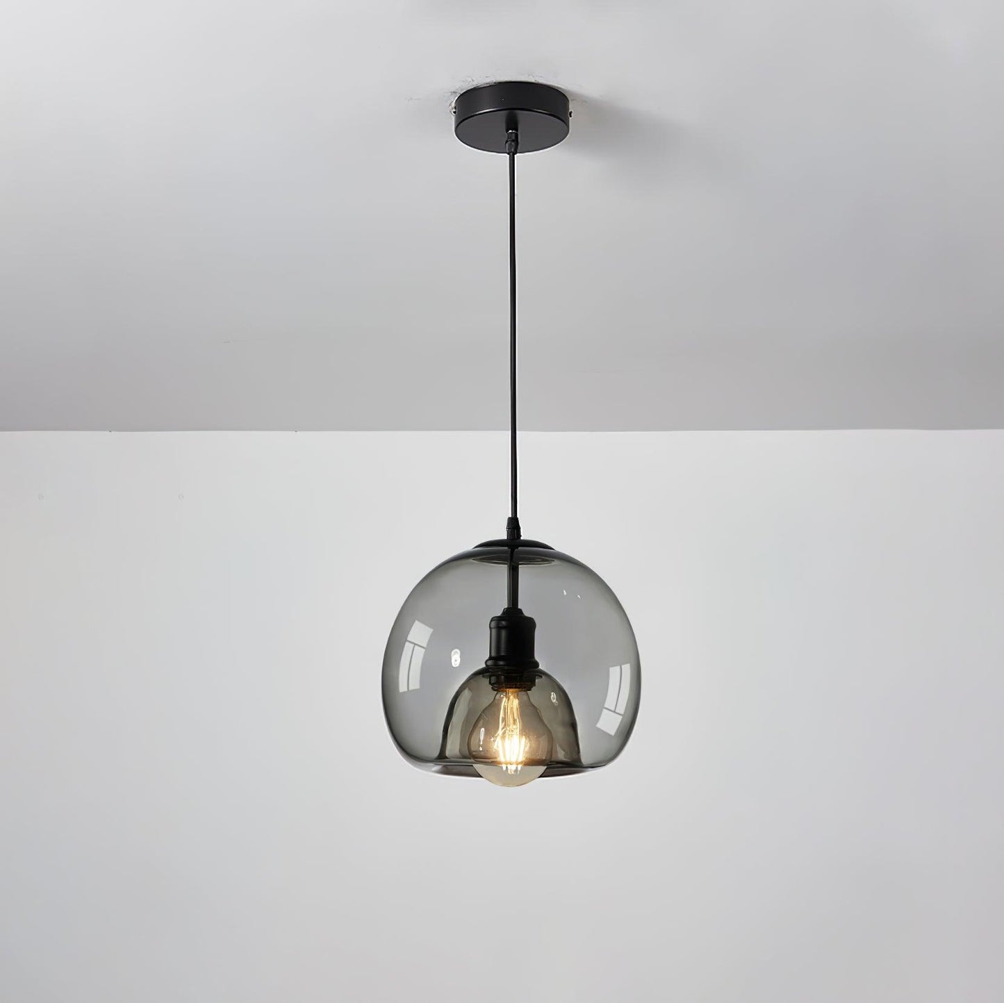 Eres Pendant Lamp ? 9.1″ x H 8.3″ / Dia 23cm x H 21cm / Black & Smoke grey Pendant light