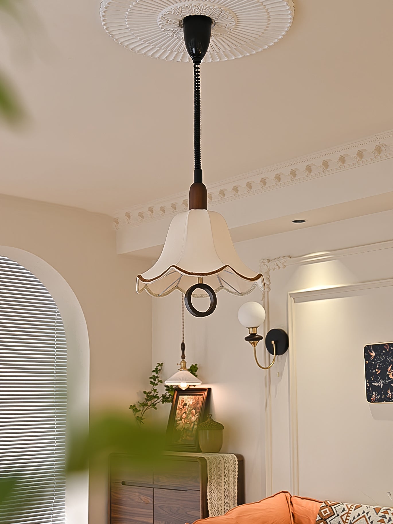 Eryn Fabric Pendant Light Dia 15.4″ x H 17.3″ / Dia 39cm x H 44cm / Dark walnut & Beige Pendant light