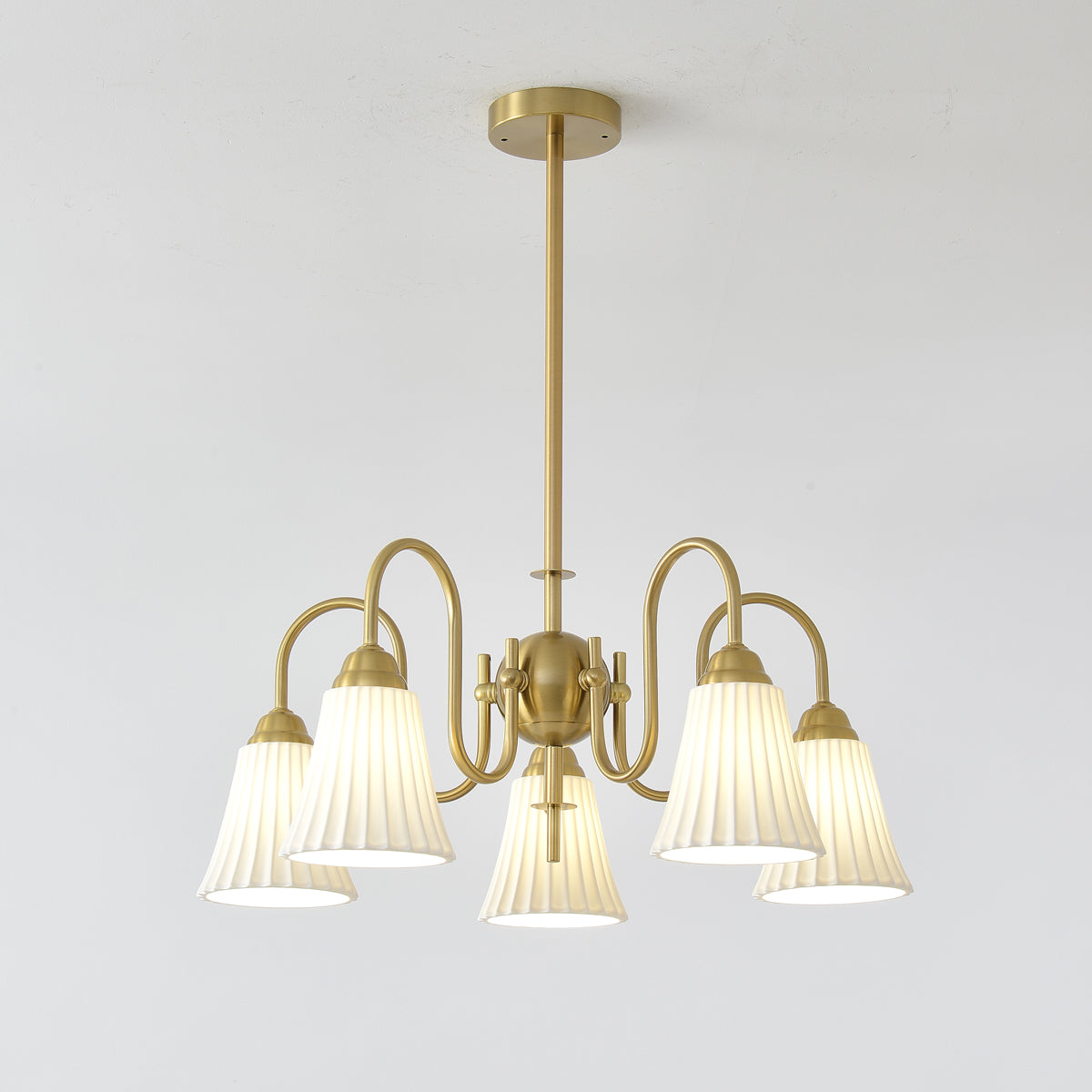 Esther Chandelier 5 heads Dia 24.4″ x H 18.9″ / Dia 62cm x H 48cm / Copper plated Chandelier