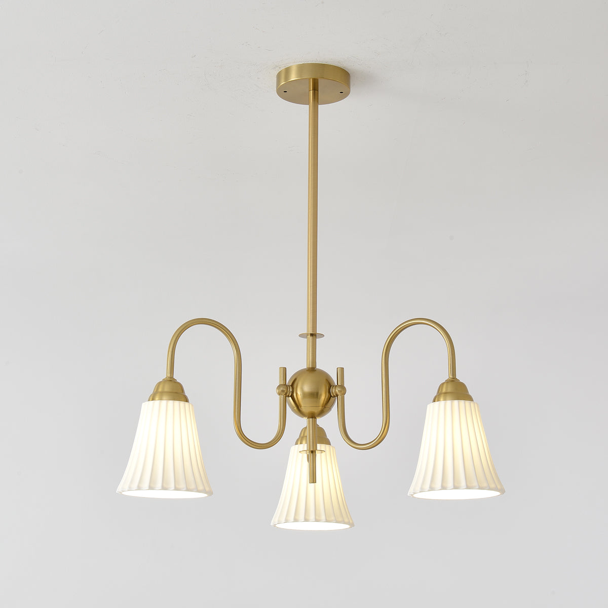 Esther Chandelier 3 heads Dia 24.4″ x H 18.9″ / Dia 62cm x H 48cm / Copper plated Chandelier