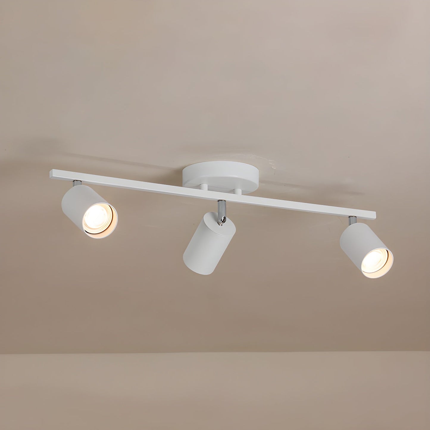 Evanna Ceiling Light 3 heads: L 22″ x H 3.3″ / White / Warm Light