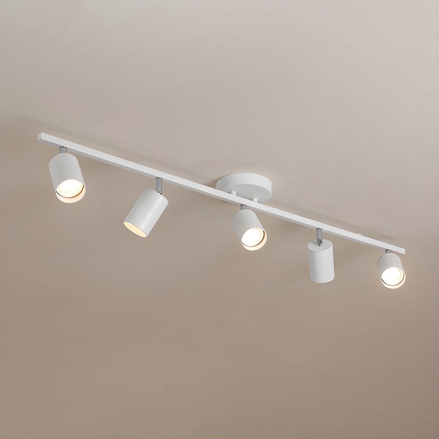 Evanna Ceiling Light 5 heads: L 39.4″ x H 3.3″ / White / Warm Light