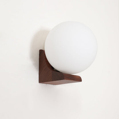 Evelyn Orb Wall Lamp Wall lamp