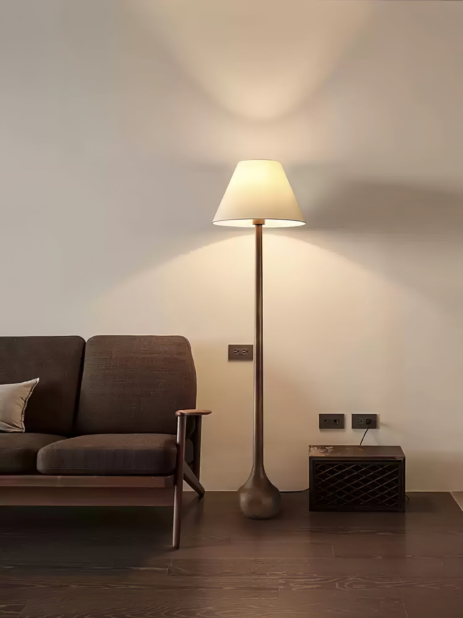 Final Strike Floor Lamp Floor lamp