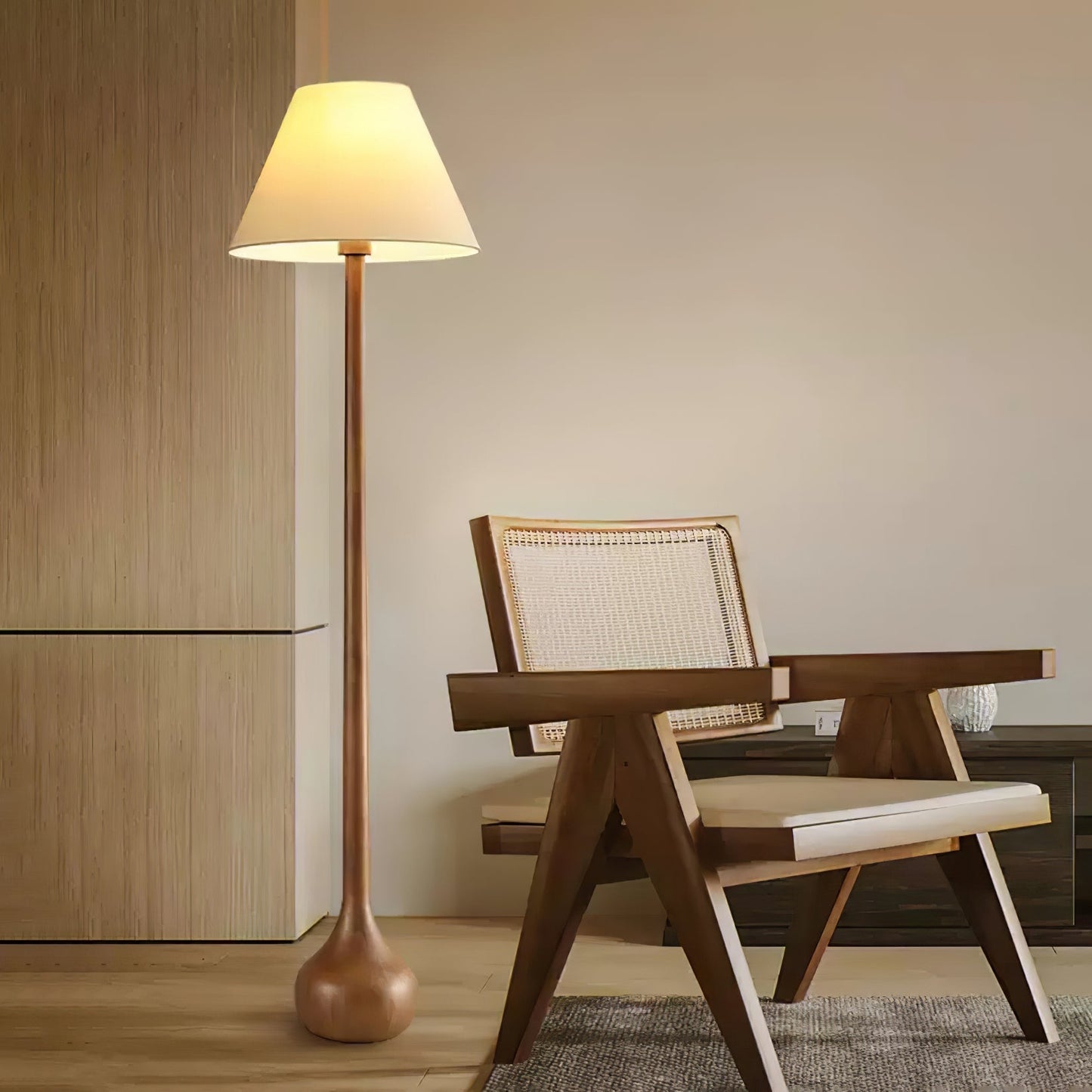 Final Strike Floor Lamp Floor lamp