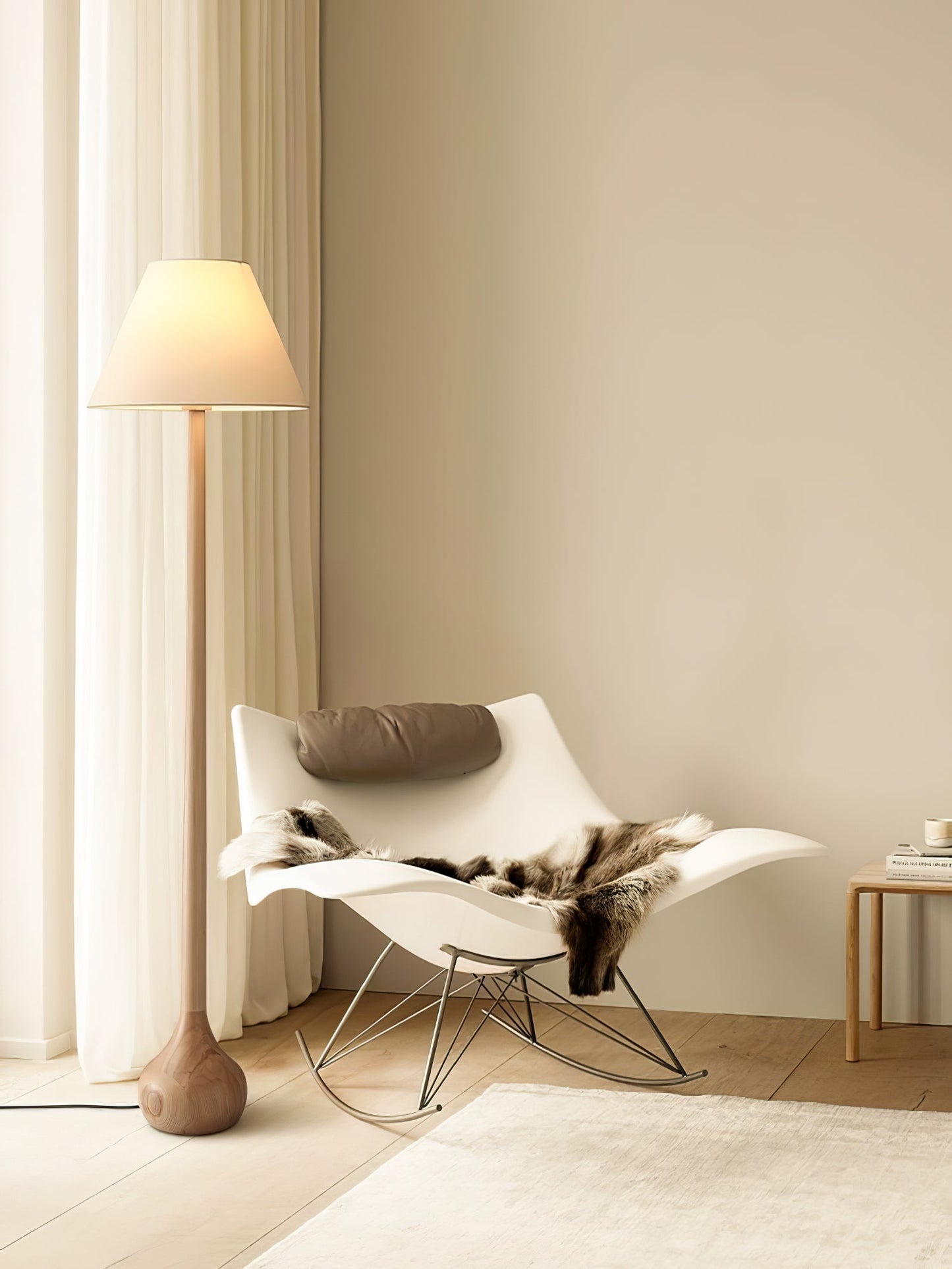 Final Strike Floor Lamp Floor lamp