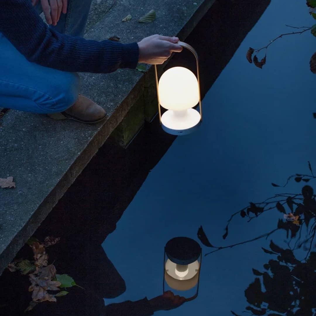 Portable Glass Charging Table Lamp ? 8.3″ x H 20.9″ / Dia 21cm x H 53cm / White / Charge Table lamp