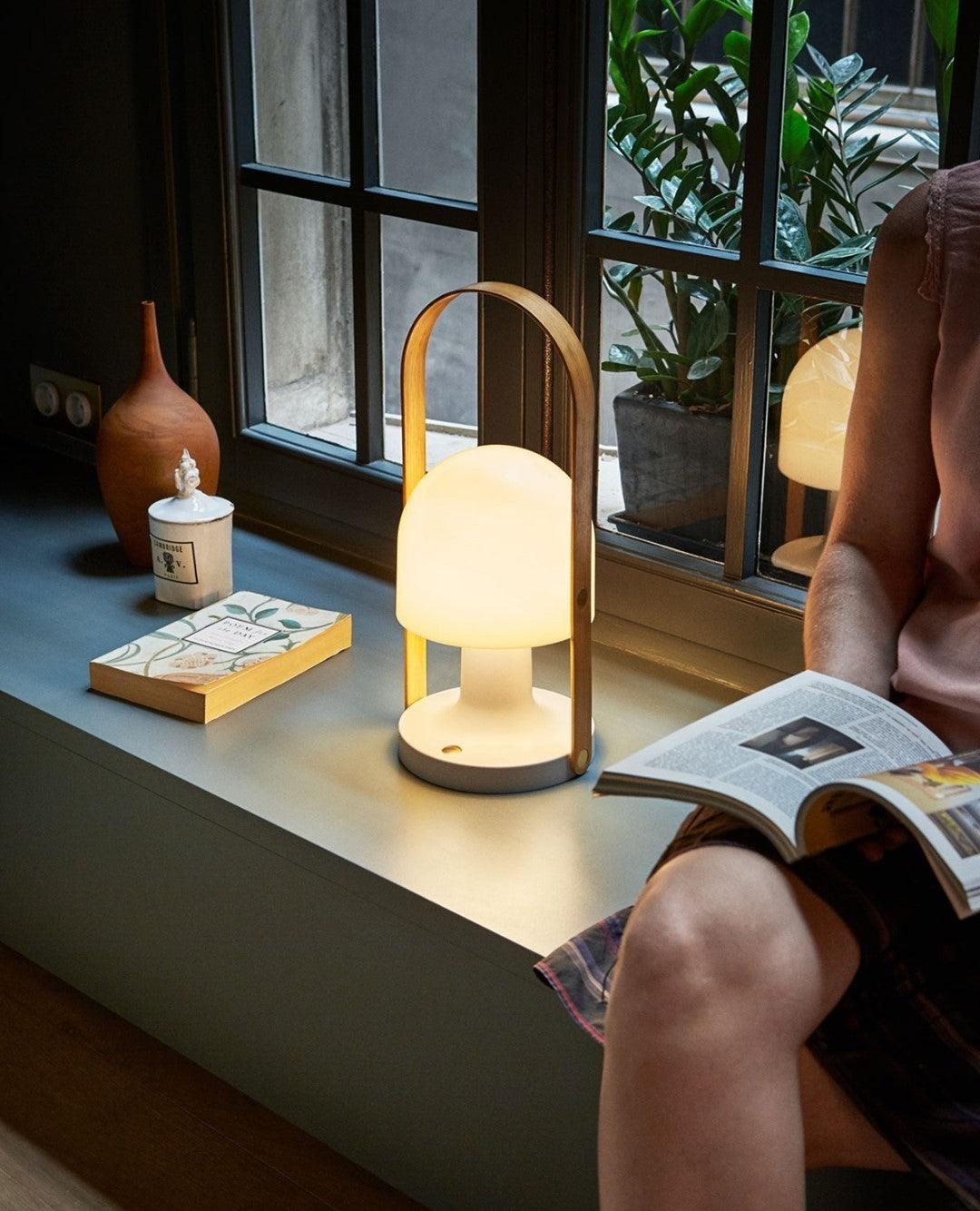 Portable Glass Charging Table Lamp ? 8.3″ x H 20.9″ / Dia 21cm x H 53cm / White / Charge Table lamp