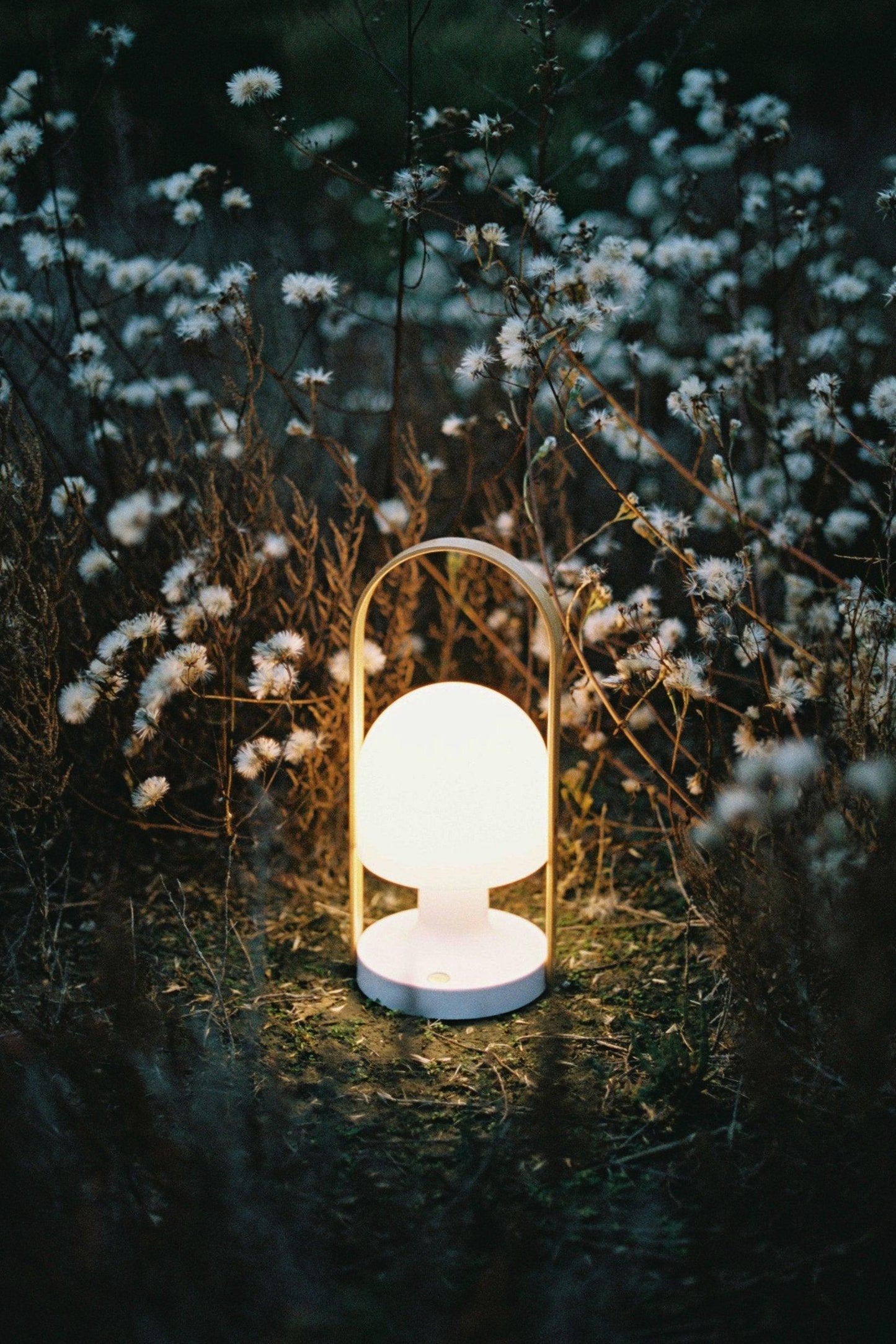 Portable Glass Charging Table Lamp ? 8.3″ x H 20.9″ / Dia 21cm x H 53cm / White / Charge Table lamp