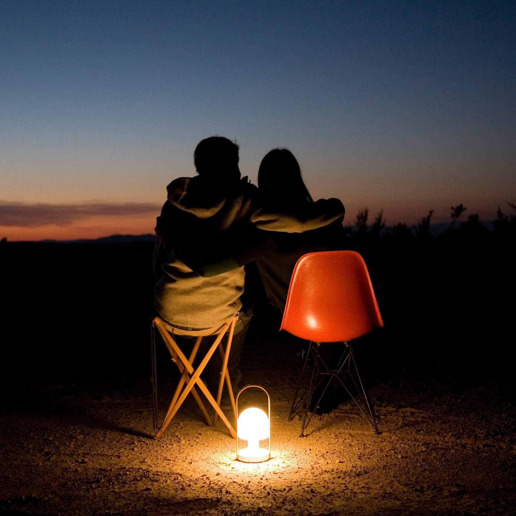 Portable Glass Charging Table Lamp ? 8.3″ x H 20.9″ / Dia 21cm x H 53cm / White / Charge Table lamp
