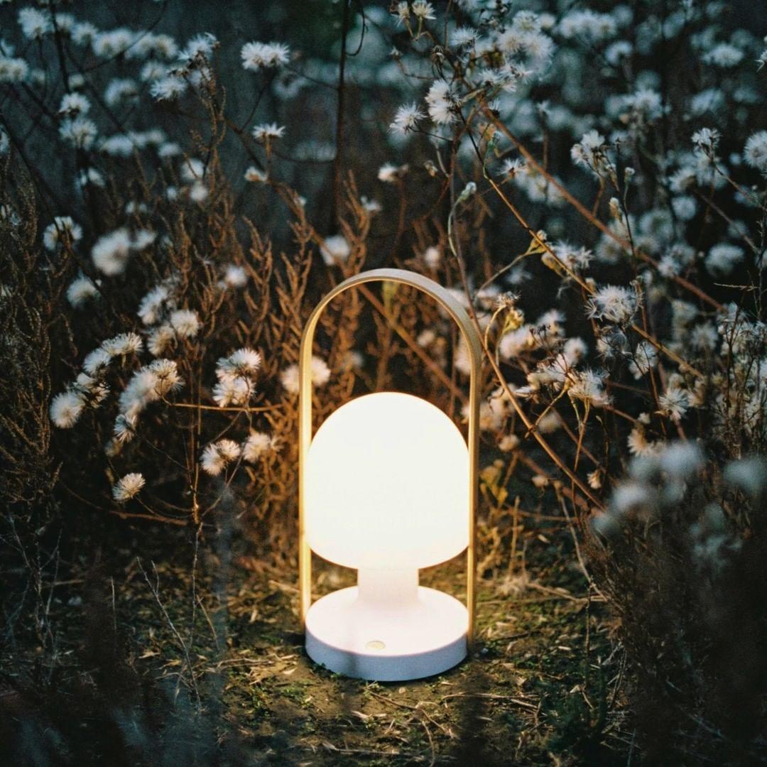 Portable Glass Charging Table Lamp ? 8.3″ x H 20.9″ / Dia 21cm x H 53cm / White / Charge Table lamp