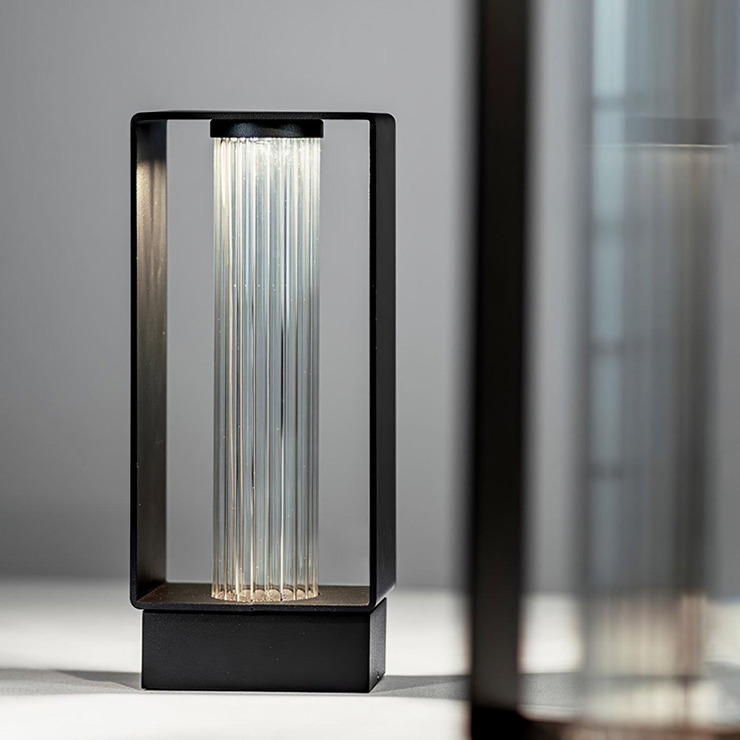 Frame Outdoor Post Lamp L 4.5″ x W 3.7″ x H 15.7″ / L 11.5cm x W 9.5cm x H 40cm / Model A: Wired Version Model / Warm