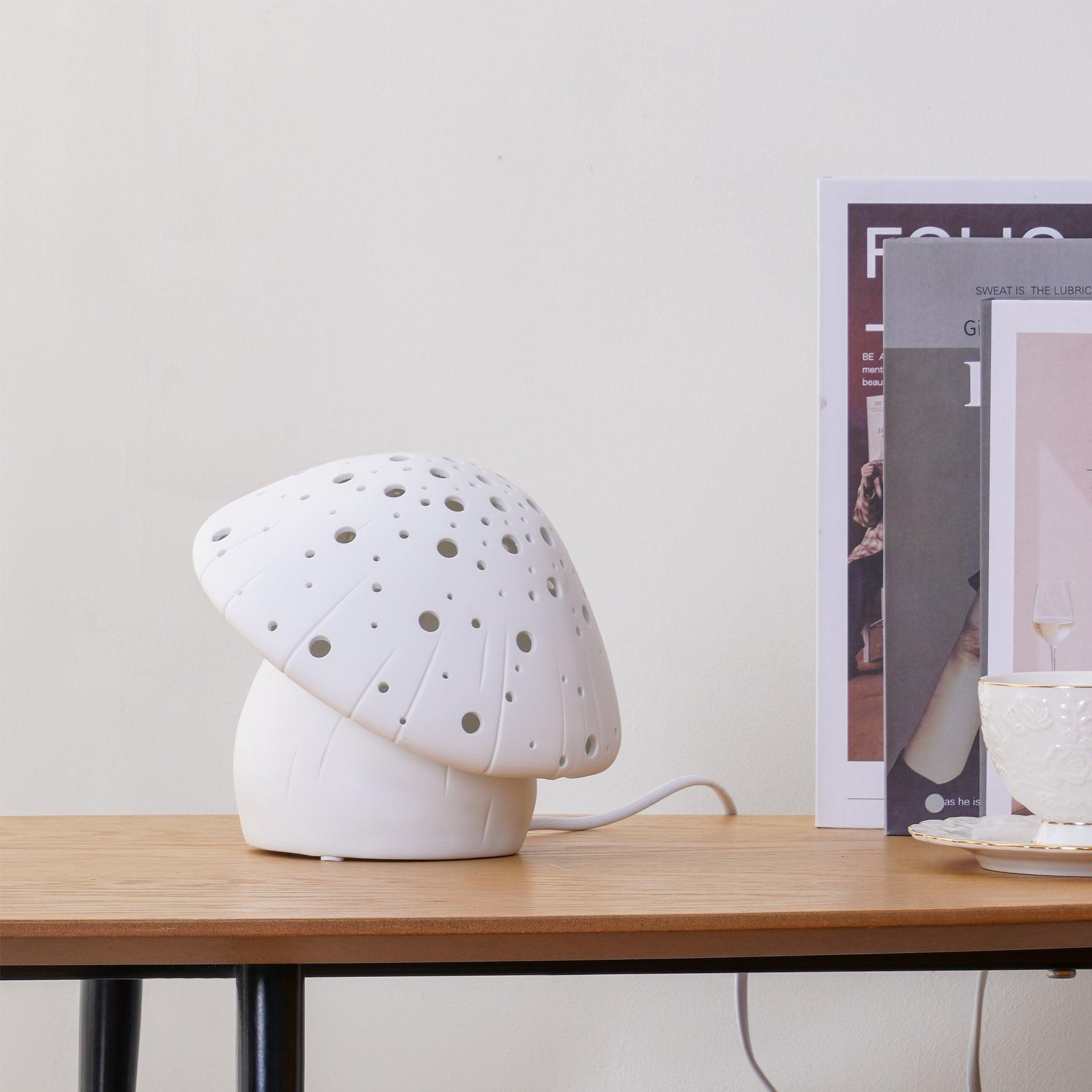 Fungo White Table Lamp Table lamp