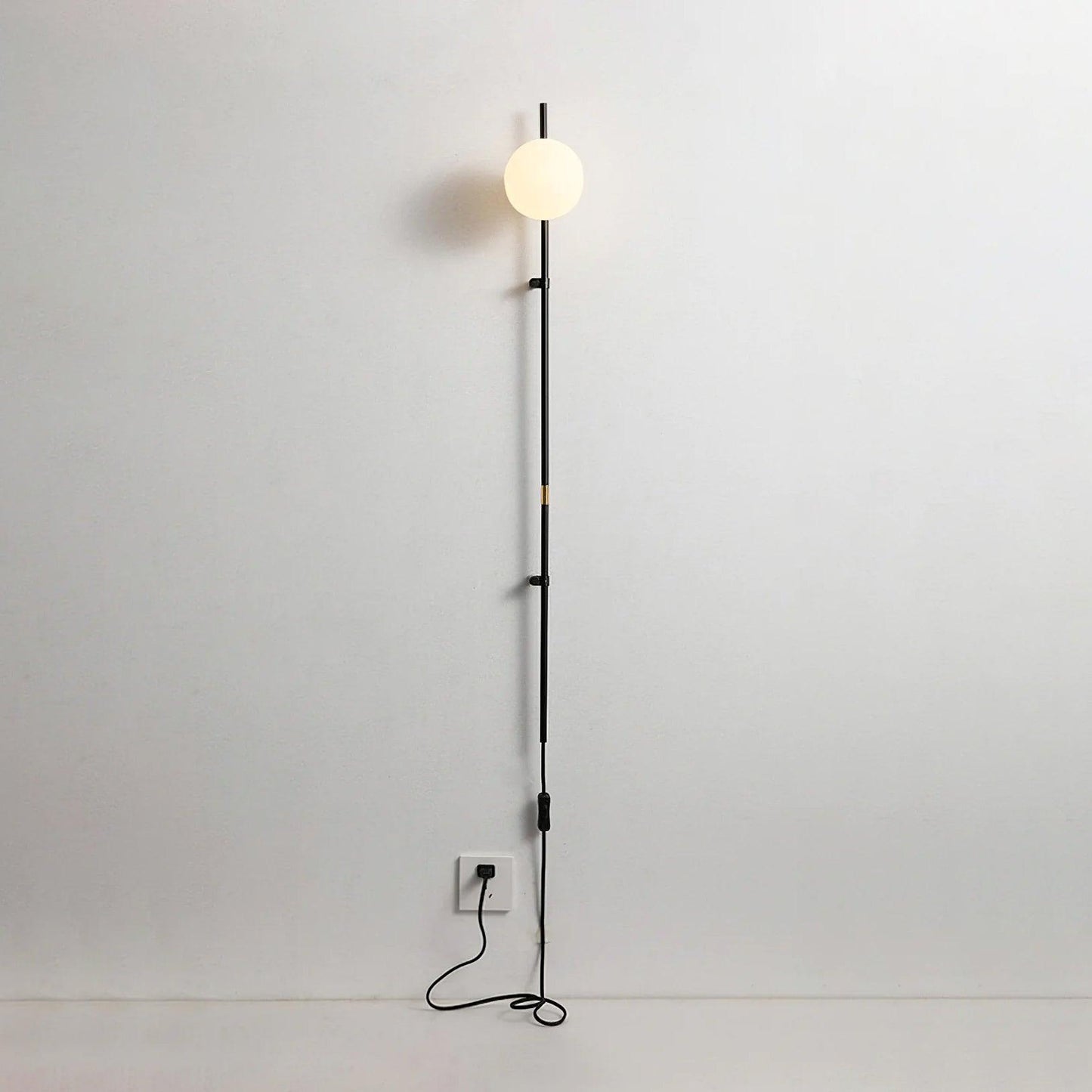 Funiculi Plug In Wall Lamp Wall lamp