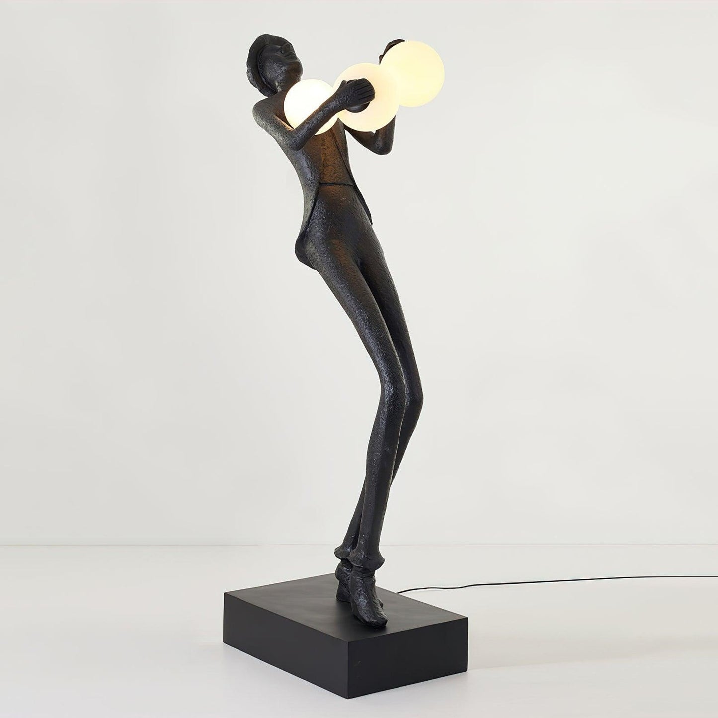 Gentleman Sculpture Floor Lamp Dia 27.6″ x H 70.8″ / Dia 70cm x H 180cm / Black & White / US Plug Floor lamp