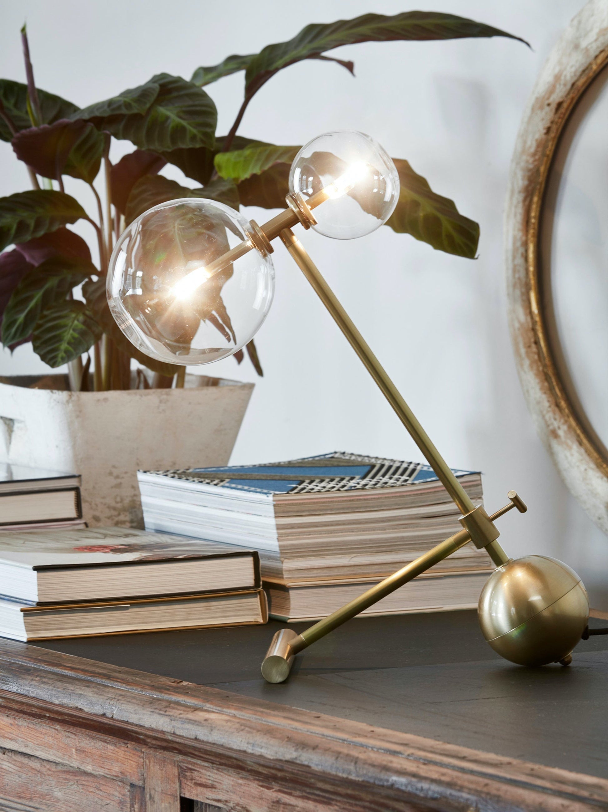 Gold Pearl Table Lamp Table lamp